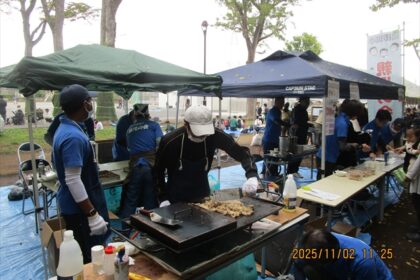 2025年11月2日に手をつなごう・こどもまつりで模擬店を出店しました。